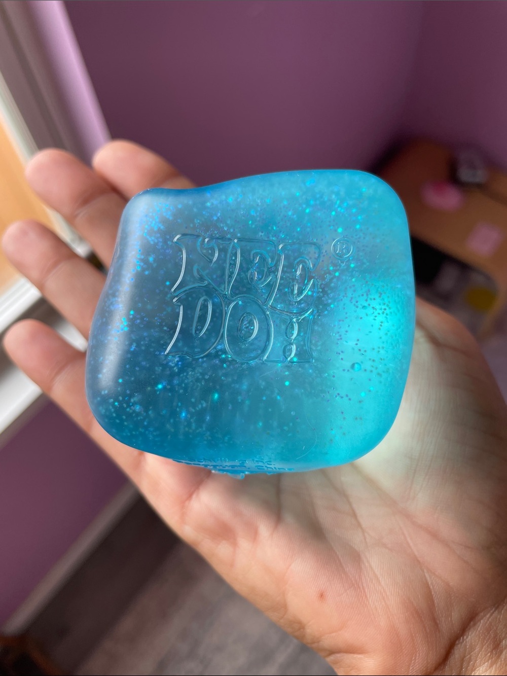 Needoh Glitter Cube